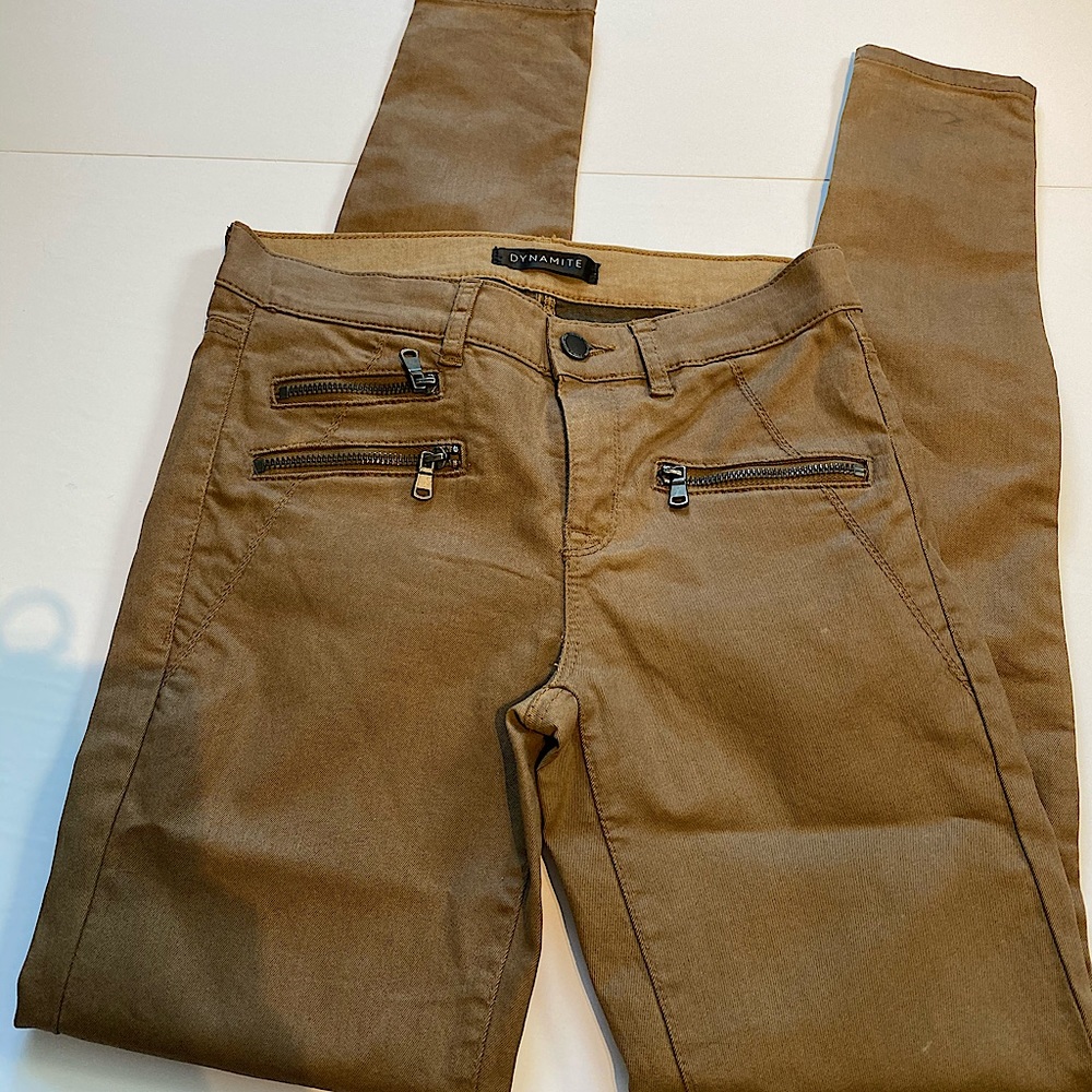 Never worn brown dynamite jeans size 26